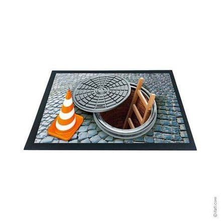 3D-Effect Novelty Doormat - Open Manhole