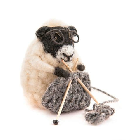Knitting Nora Felt Sheep