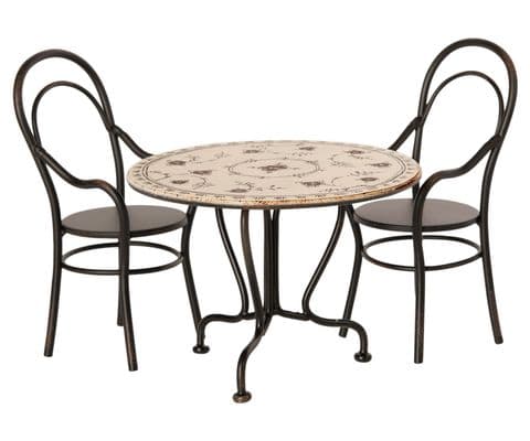 Maileg dining table and chairs