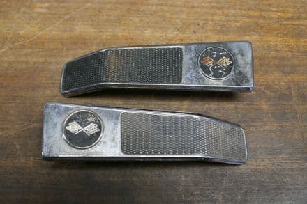 1968-77 Inside Door Handles (W/Emblems),Pair,GM 3952693/3952694,Used