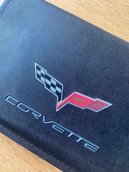 GM OEM 2005   C6 Corvette  Complete Owner's  Manual  OM-05 in orginal leather folder