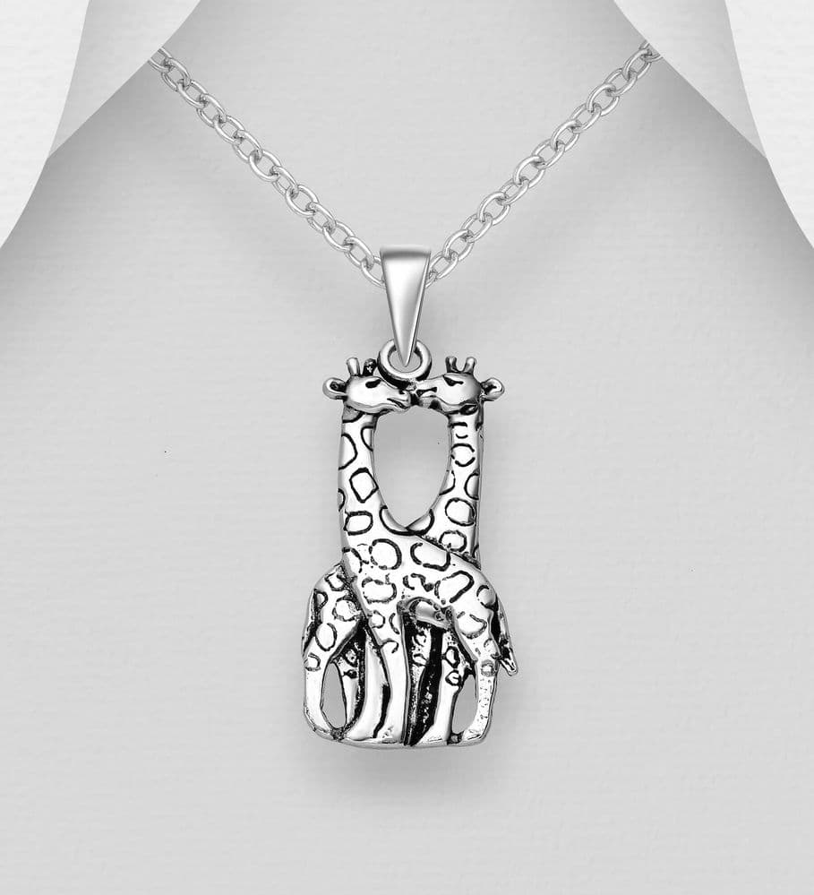 925 Sterling Silver Oxidized Giraffe Pendant & Chain