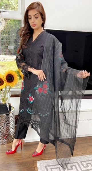Maria B Samah  Black Threads and Lace Flower Suit